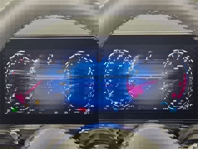 Certified 2025 Mercedes-Benz GLB 250 4MATIC image 33