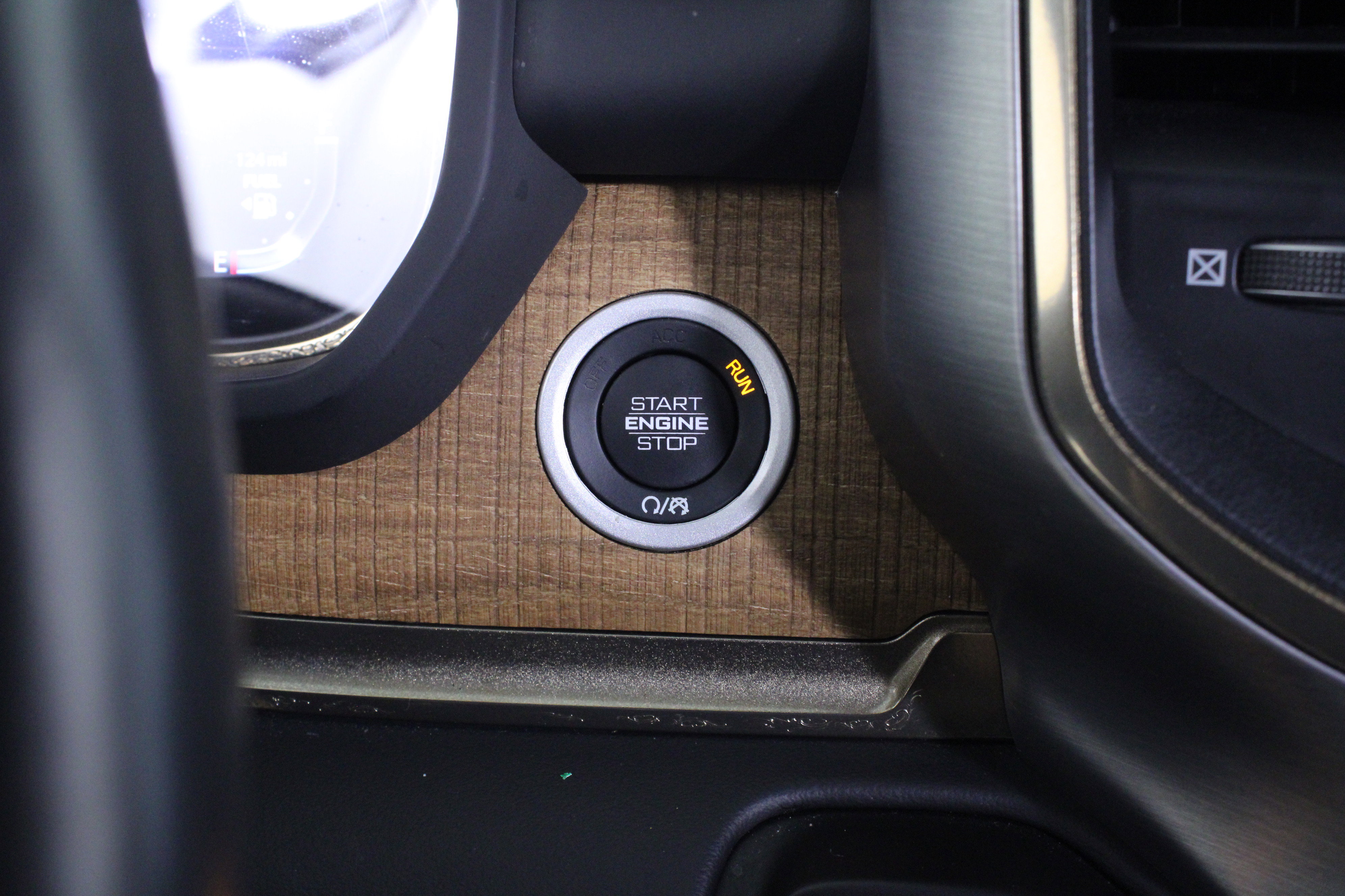 Used 2023 RAM 1500 Limited w/ Body Color Bumper Group image 26