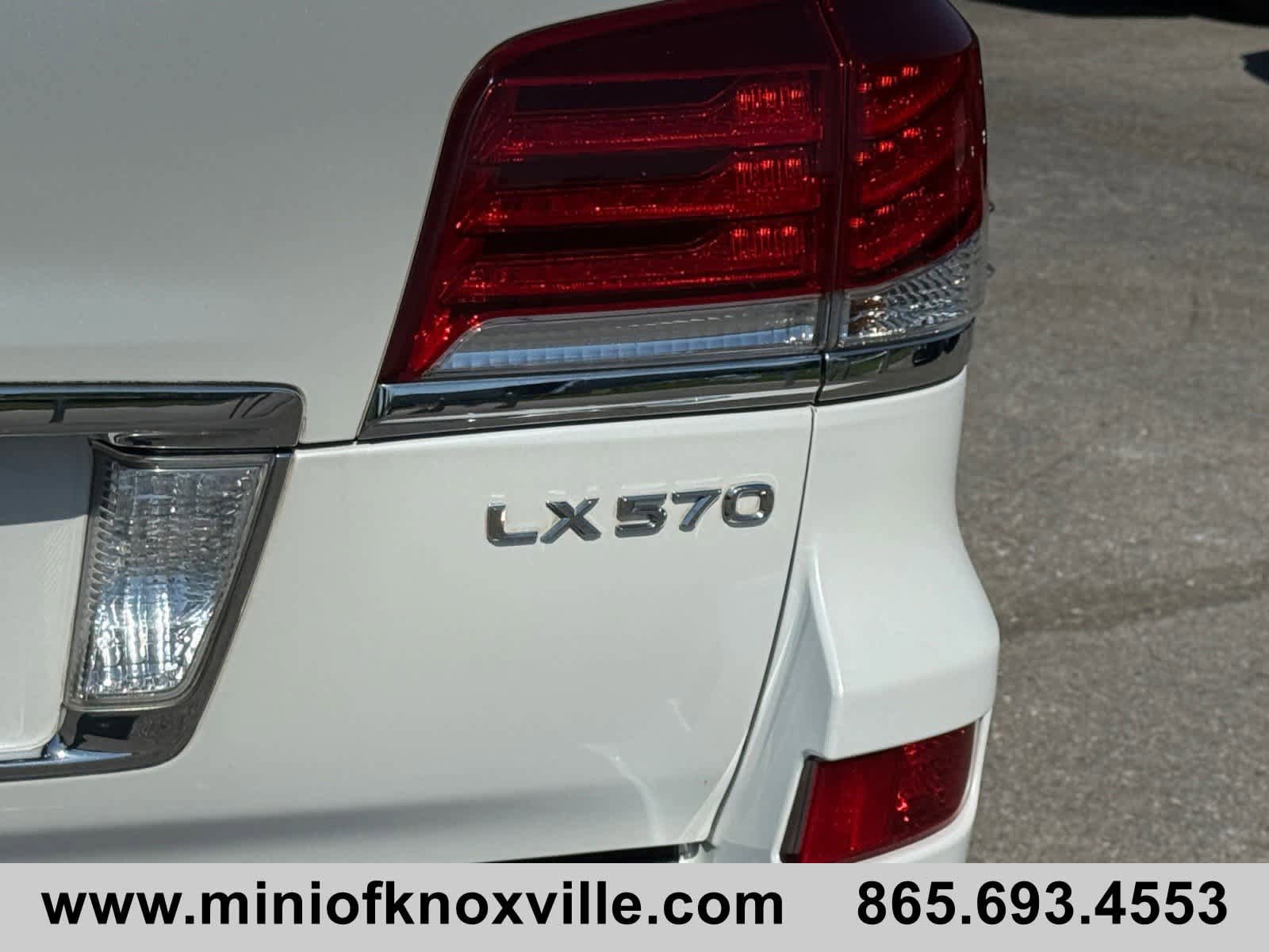 Used 2014 Lexus LX 570 4WD image 10