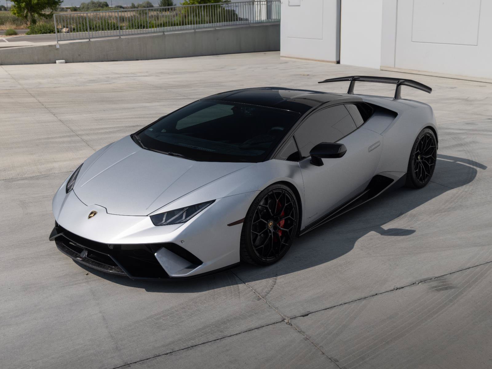 Used 2018 Lamborghini Huracan AWD/4WD image 4