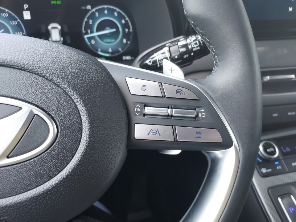 Certified 2025 Hyundai Palisade SEL image 24