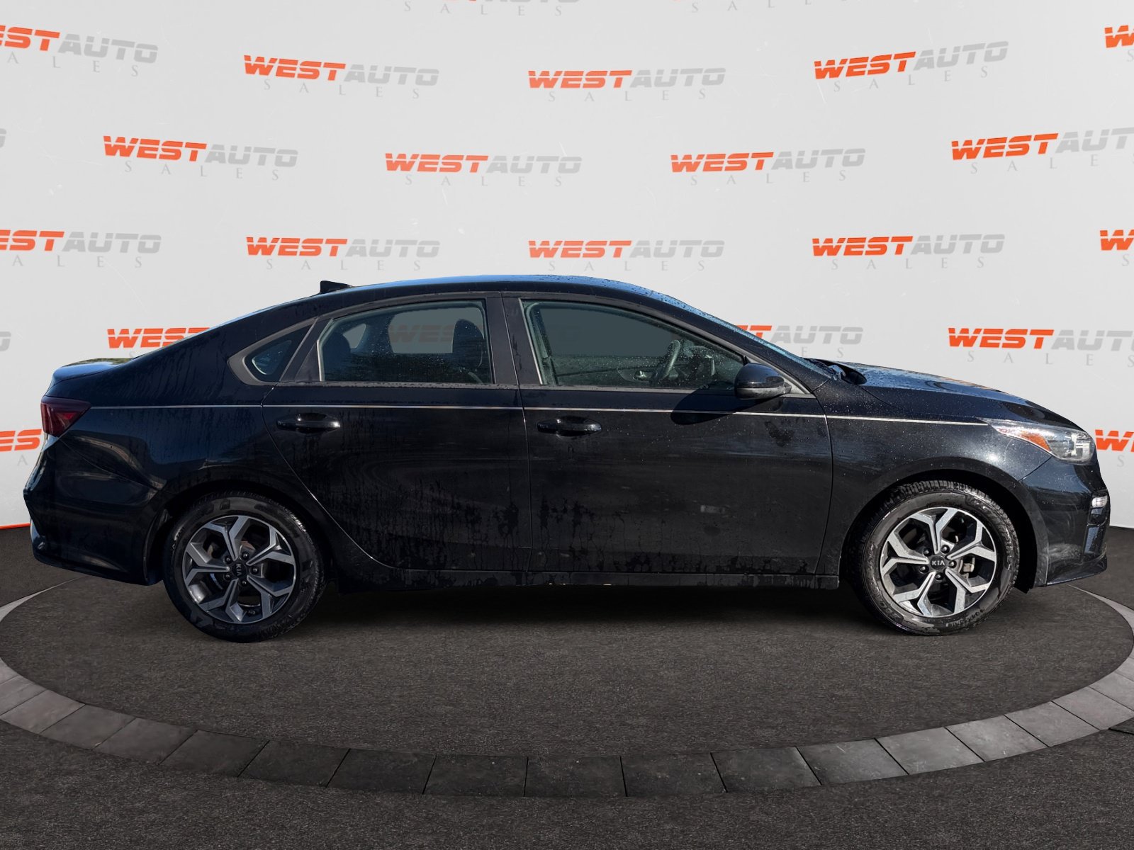 Used 2019 Kia Forte LXS FWD image 6