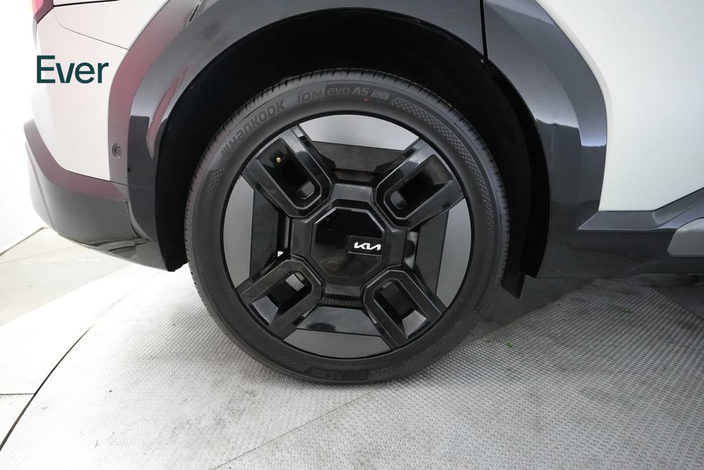Used 2024 Kia EV9 GT-Line AWD/4WD image 22