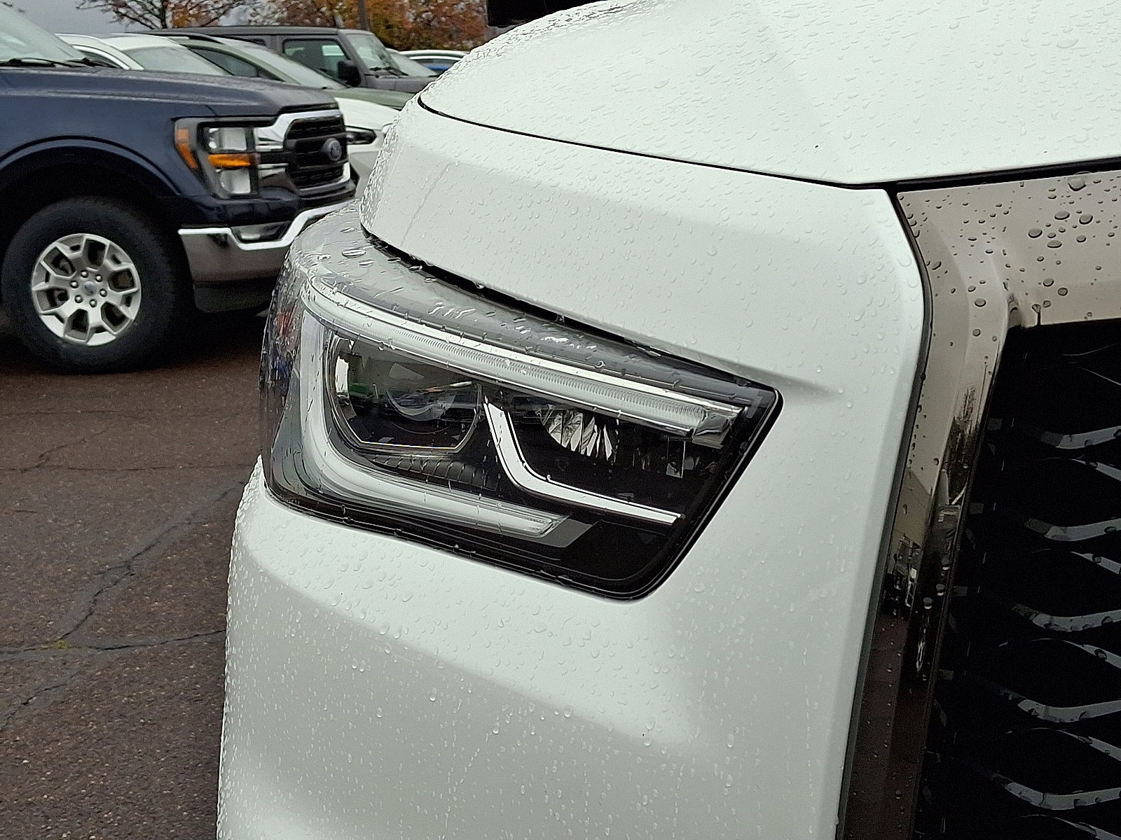 Used 2021 INFINITI QX80 Premium Select w/ All-Season Package image 9