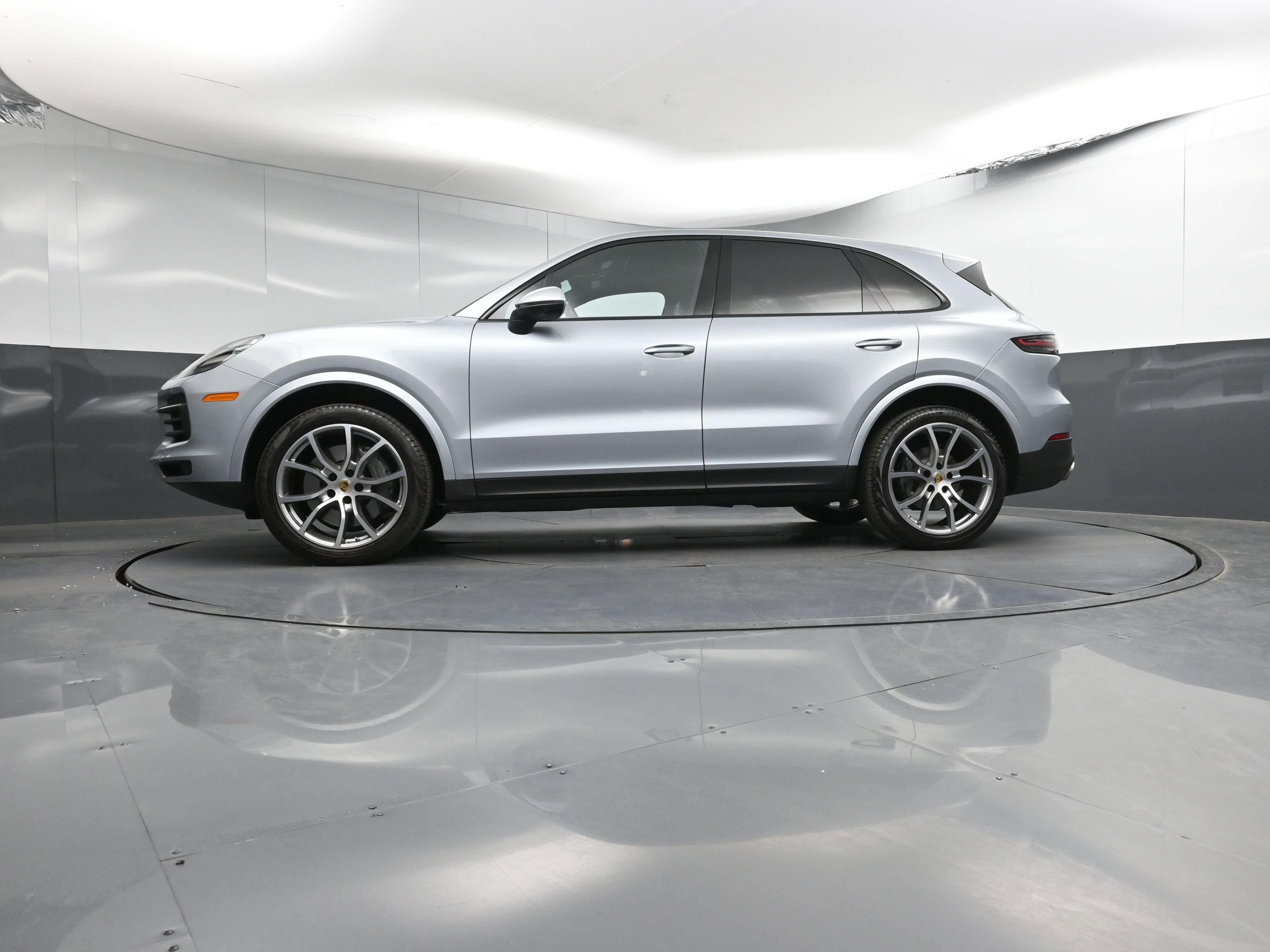 Certified 2022 Porsche Cayenne S image 31