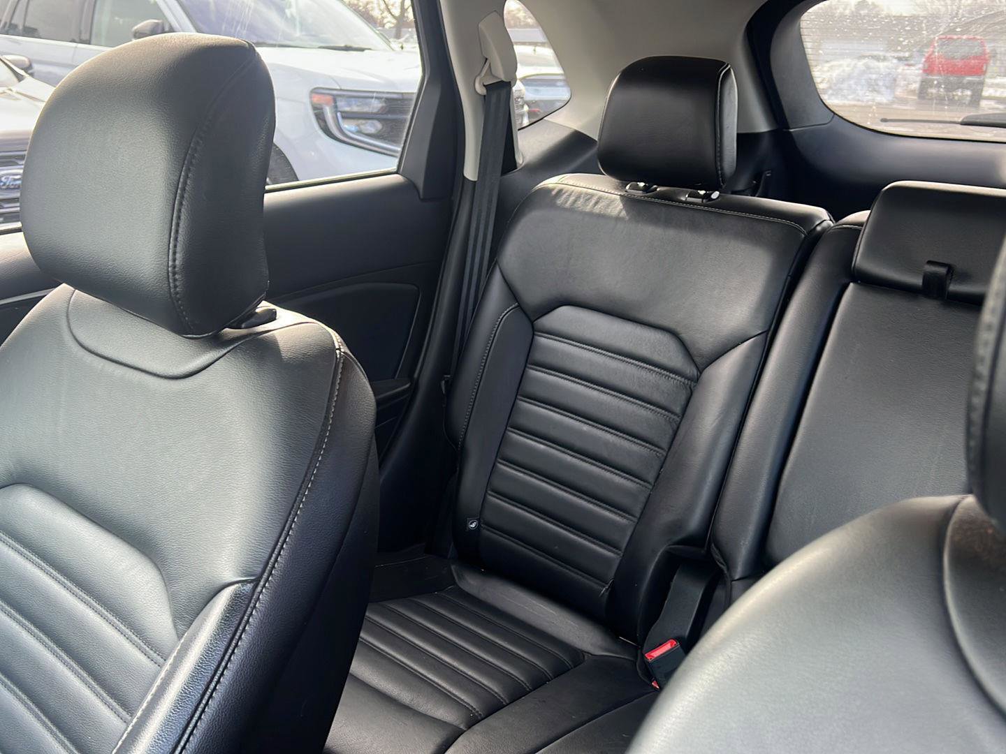 Used 2017 Ford Edge SEL w/ Equipment Group 201A image 17