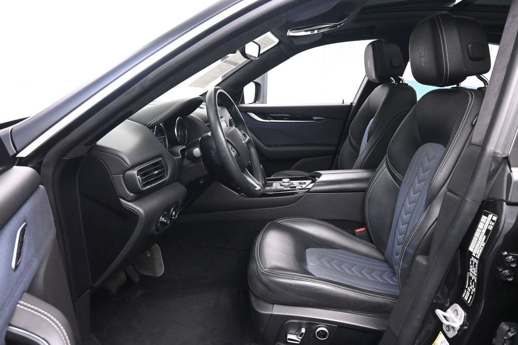Used 2022 Maserati Levante GT AWD/4WD image 15
