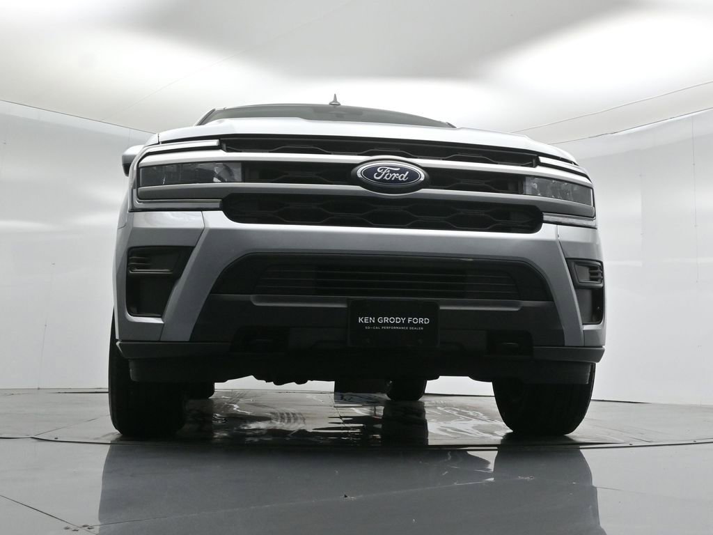 Certified 2023 Ford Expedition Max XLT image 51
