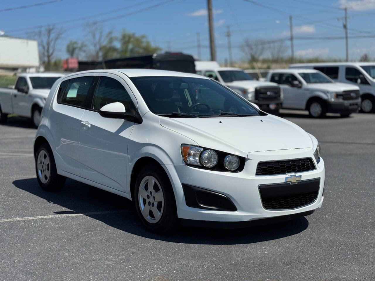 Used 2016 Chevrolet Sonic LS FWD image 3