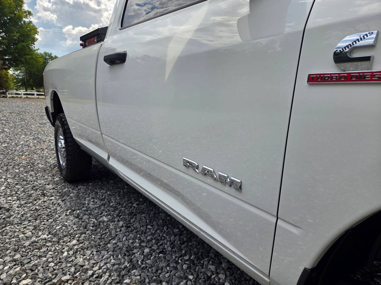 Used 2019 RAM 3500 Tradesman w/ Chrome Appearance Group AWD/4WD image 11