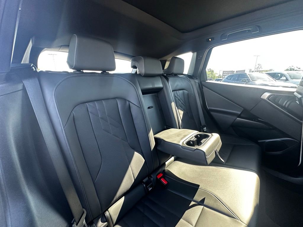 Certified 2025 BMW X3 xDrive30i w/ M Sport Package image 27
