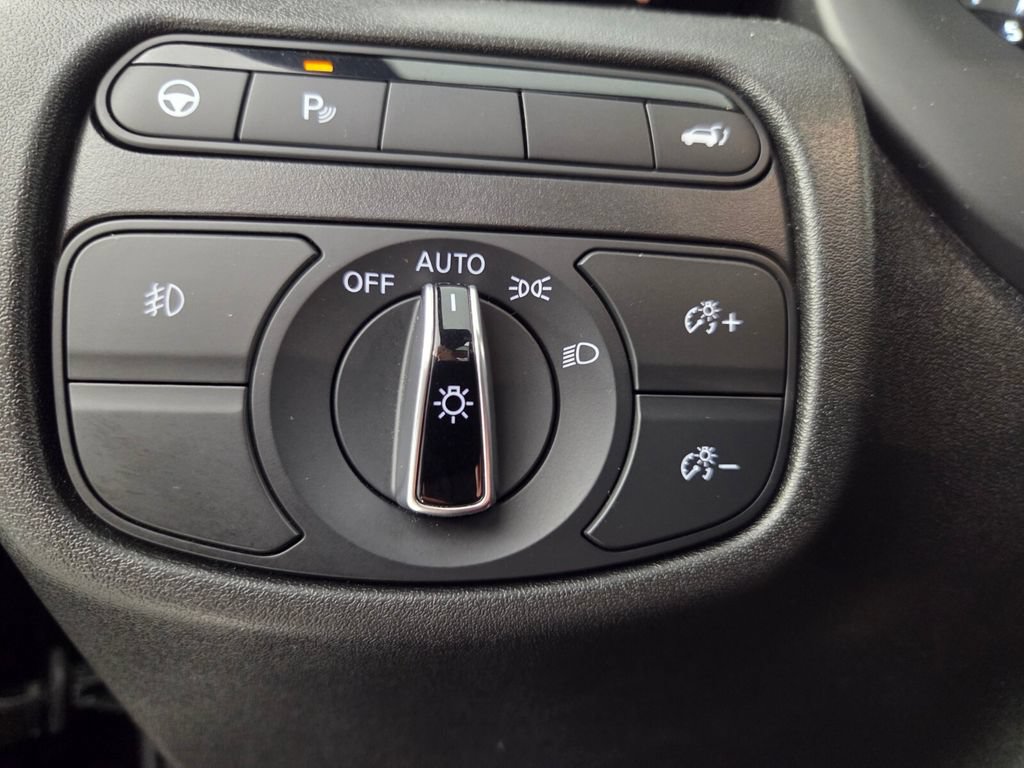 Used 2023 INFINITI QX50 Sport AWD/4WD image 19