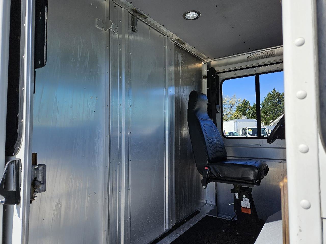 Used 2013 Ford E-350 and Econoline 350 Super Duty w/ Air Conditioning Prep Pkg image 24