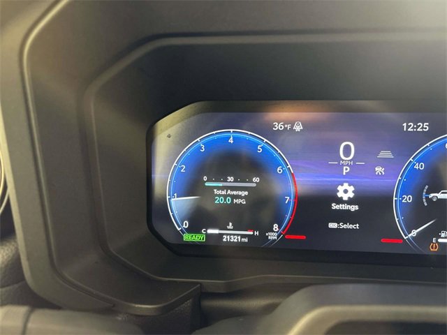 Used 2025 Toyota Land Cruiser image 31