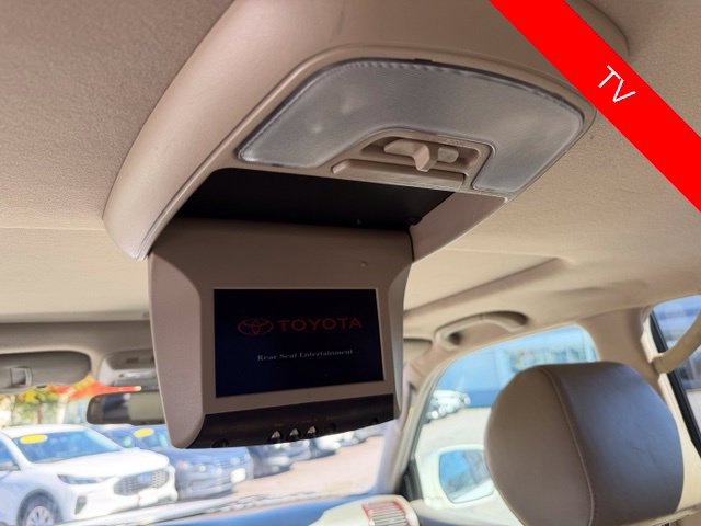 Used 2006 Toyota Land Cruiser w/ Convenience Pkg AWD/4WD image 14