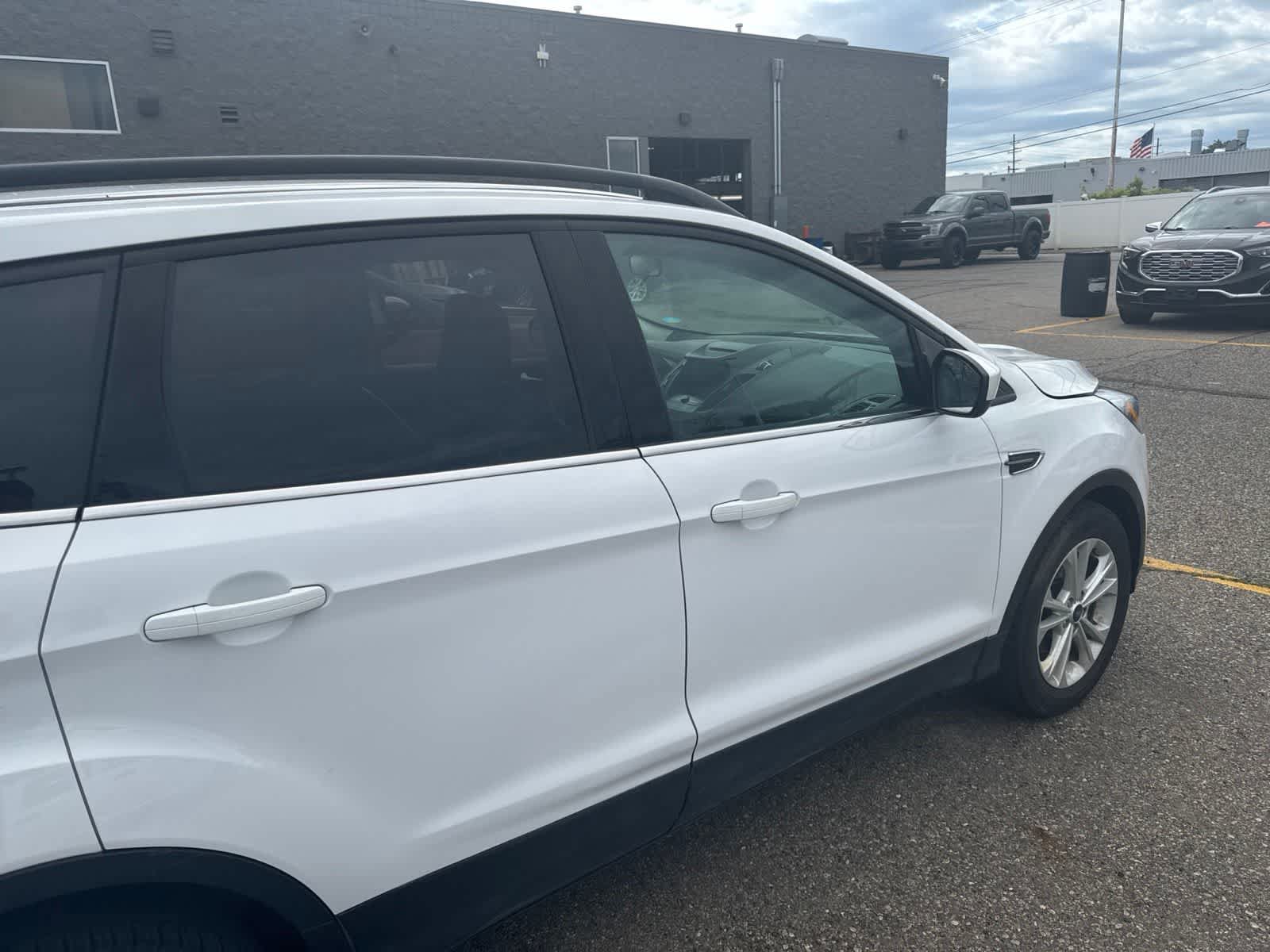Used 2018 Ford Escape SEL FWD image 11
