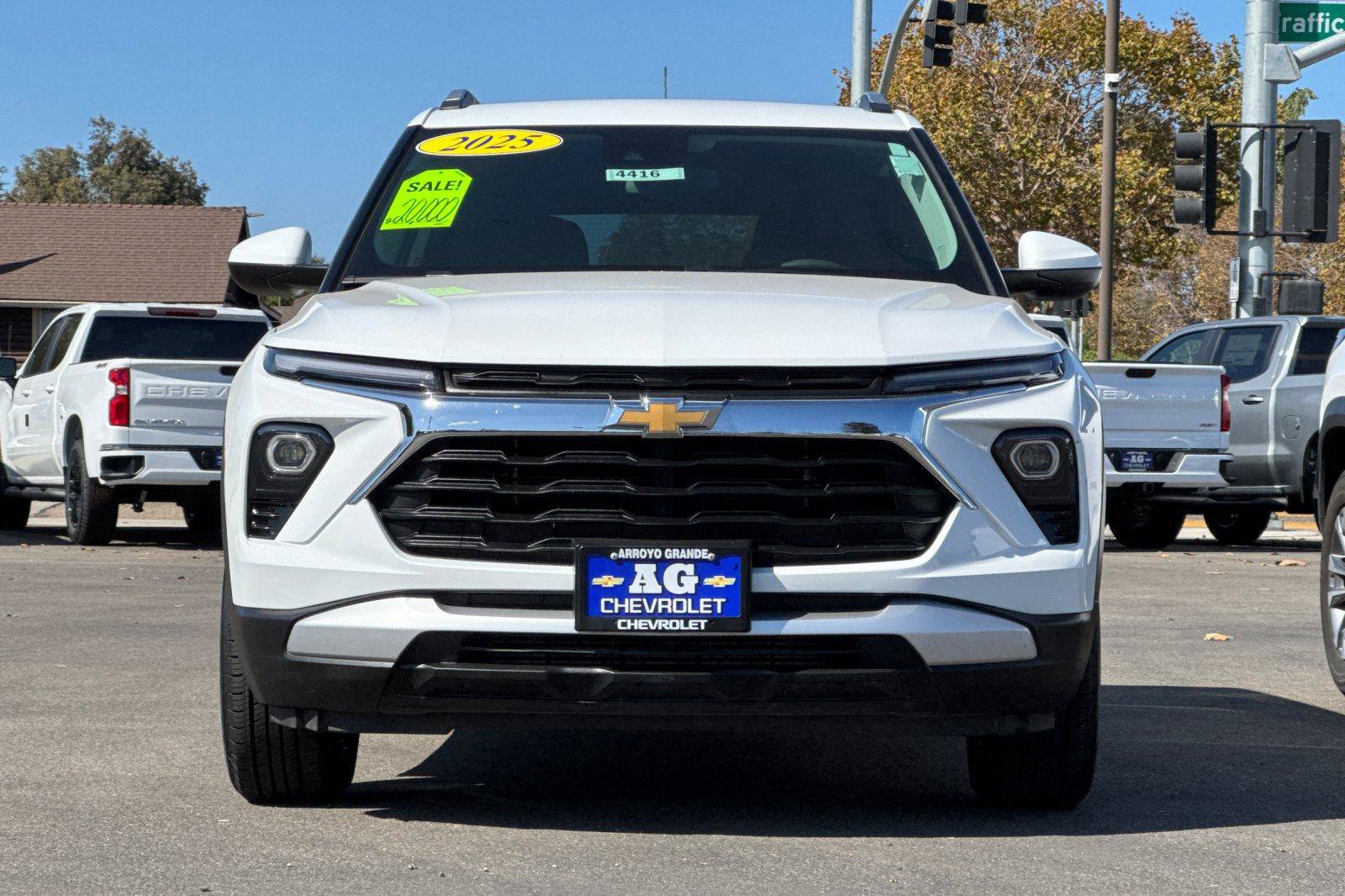 Used 2025 Chevrolet TrailBlazer LT FWD image 12