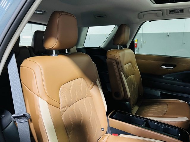 New 2026 Nissan Pathfinder Platinum image 33