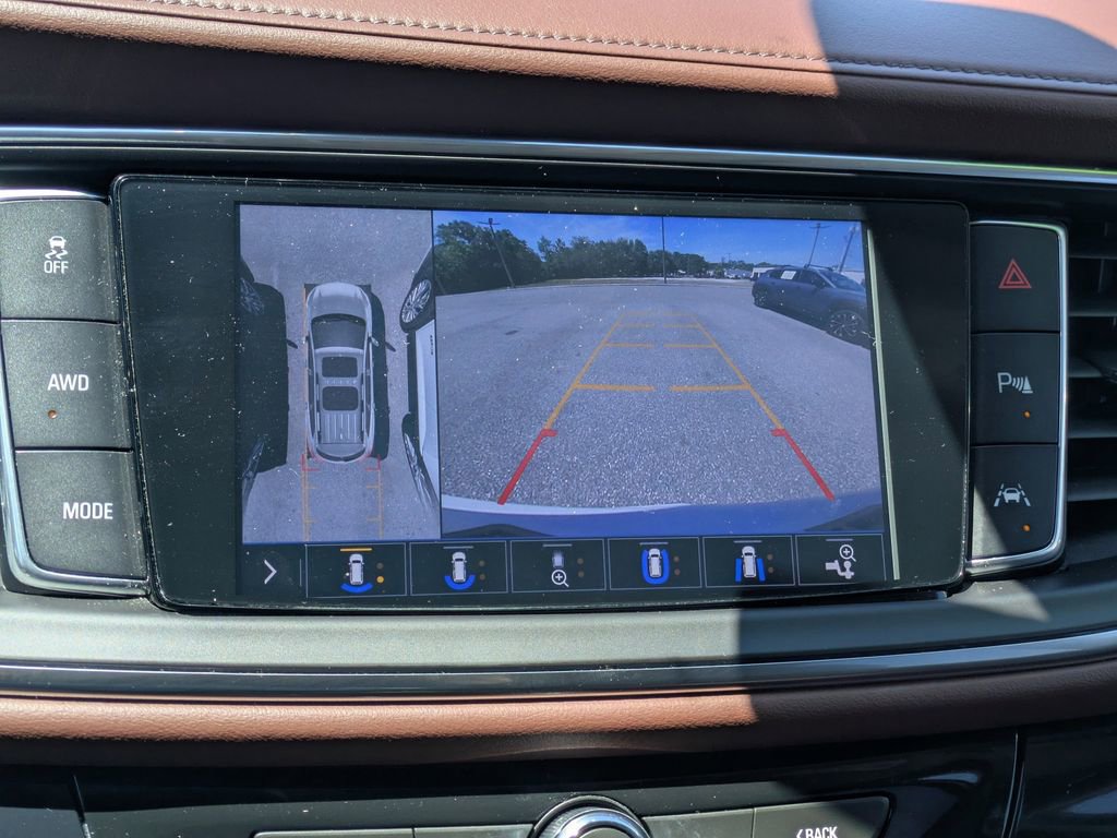 Used 2021 Buick Enclave Avenir w/ Avenir Technology Package AWD/4WD image 21
