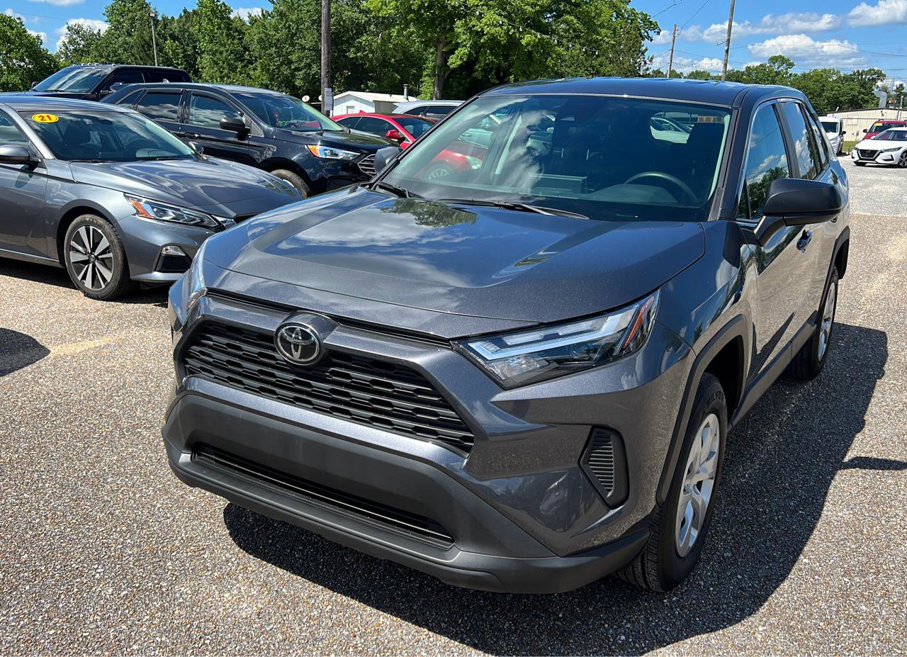 Used 2023 Toyota RAV4 LE image 2
