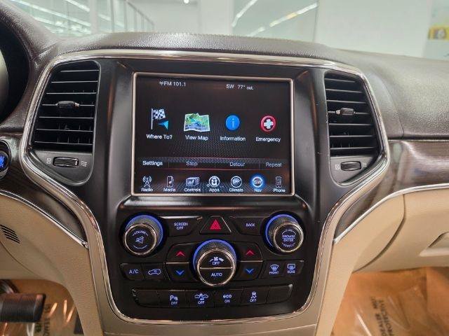 Used 2014 Jeep Grand Cherokee Overland w/ Advanced Technology Group AWD/4WD image 17
