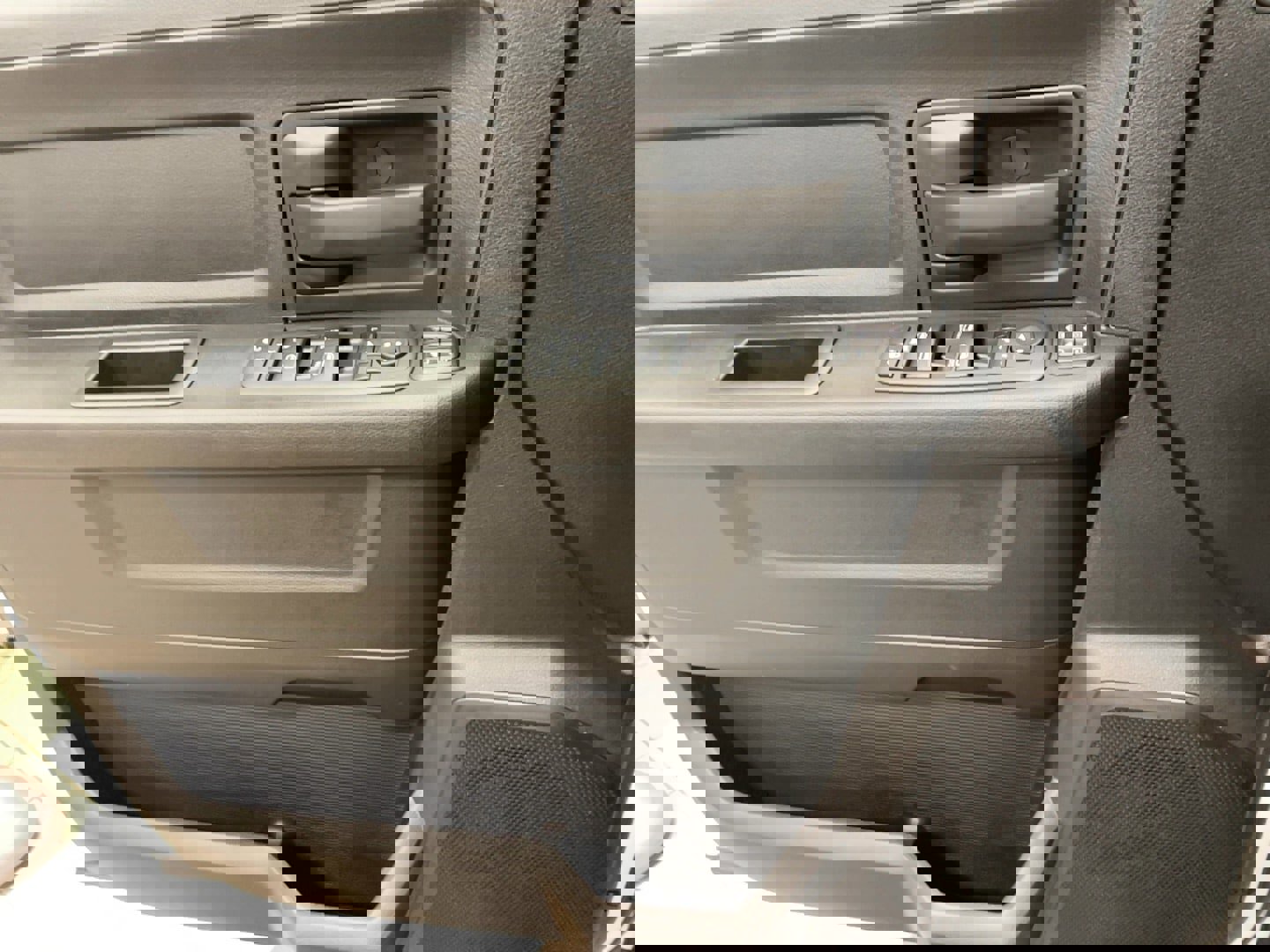 Used 2024 RAM 2500 Tradesman w/ Towing Technology Group image 9