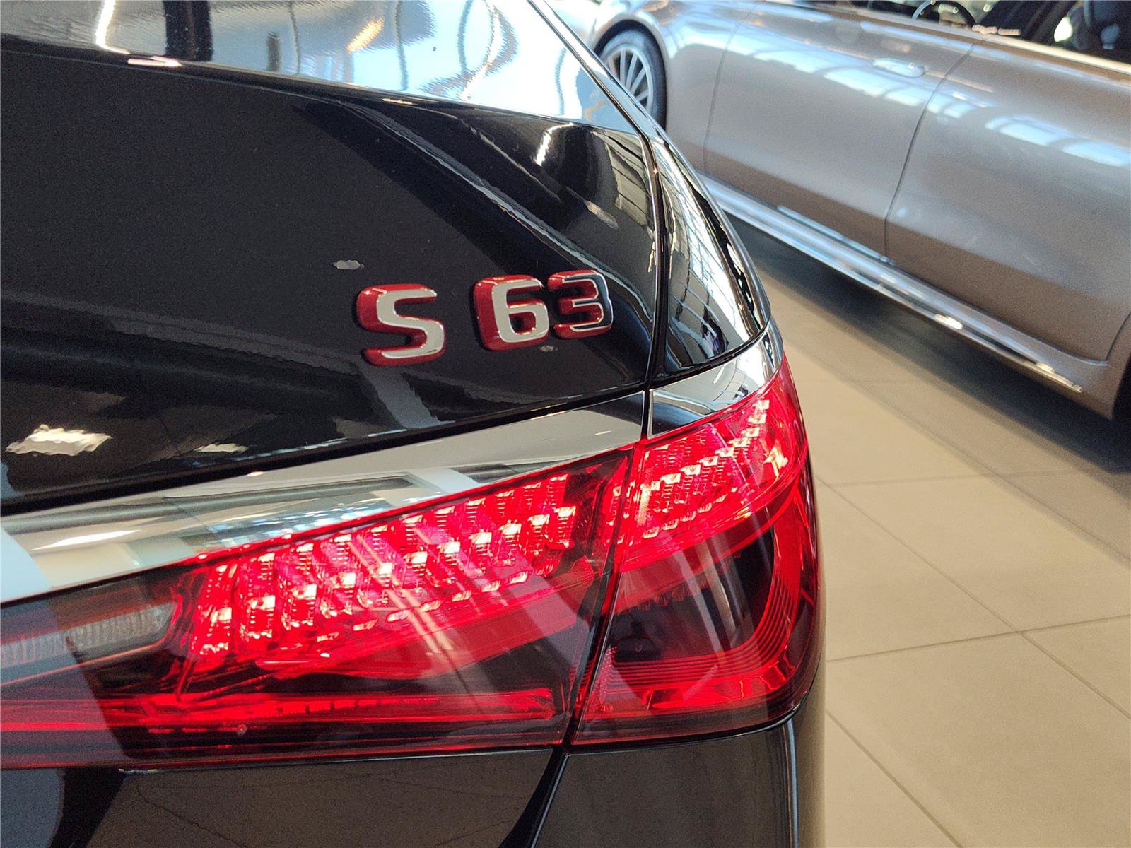 New 2026 Mercedes-Benz S 63 AMG S image 3