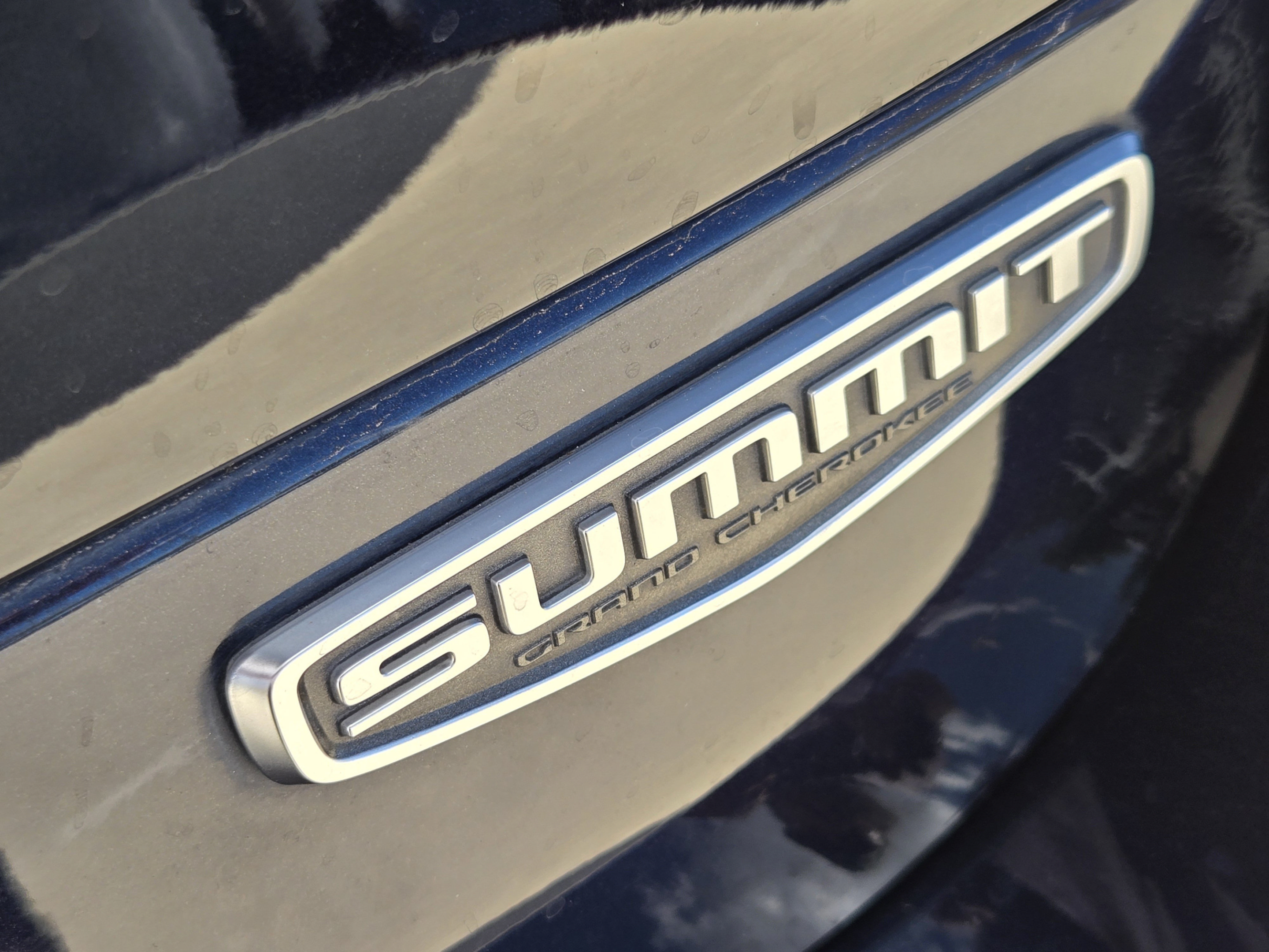 Used 2023 Jeep Grand Cherokee L Summit w/ Advanced Protech Group IV AWD/4WD image 34