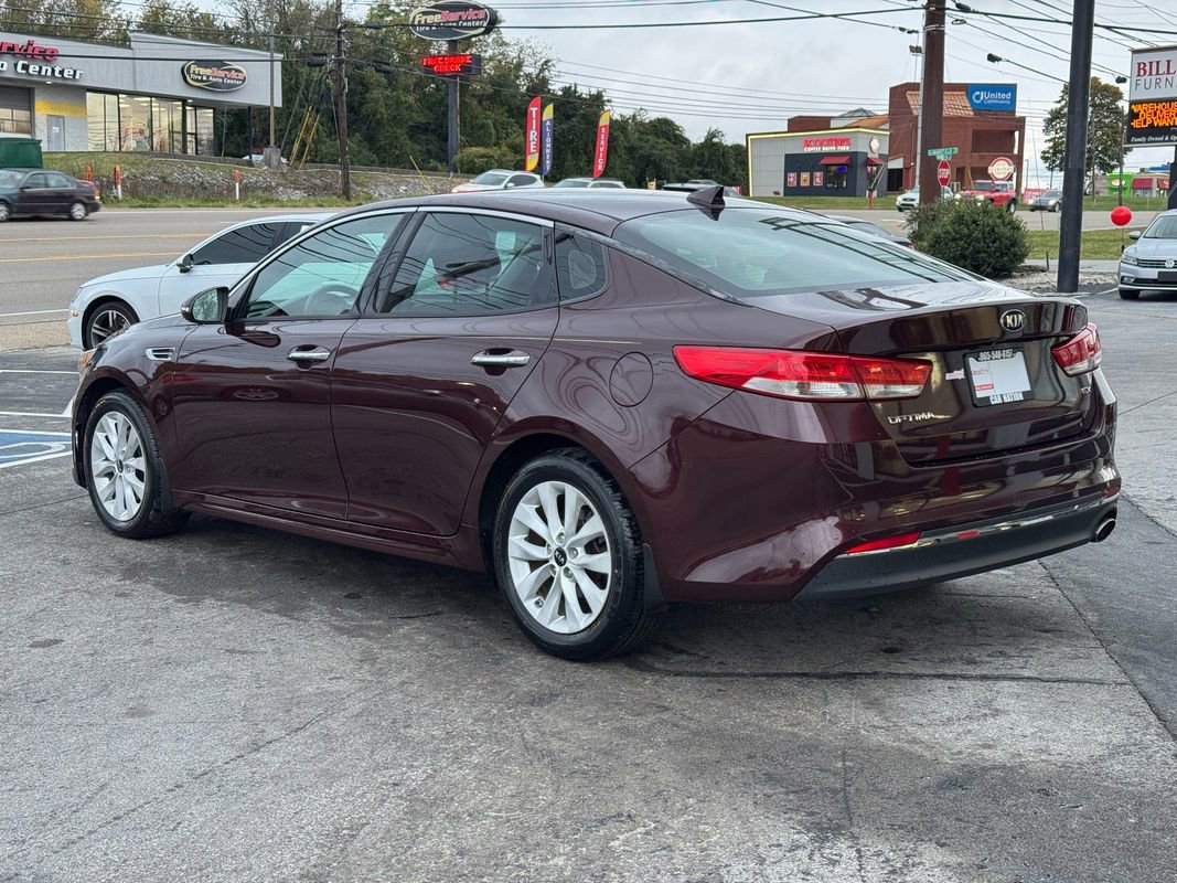 Used 2017 Kia Optima EX FWD image 5