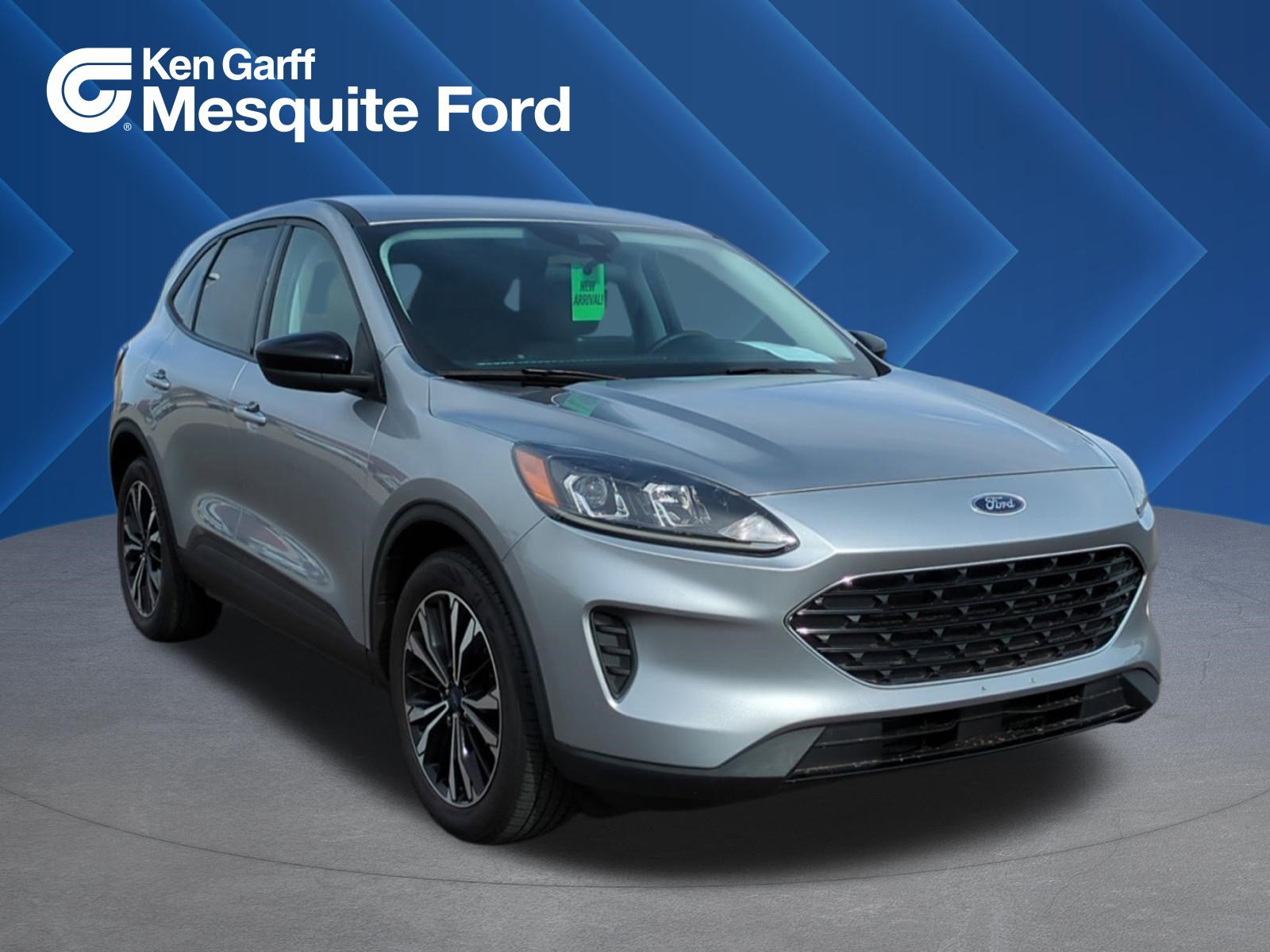 Used 2022 Ford Escape SE w/ SE Sport Appearance Package image 1