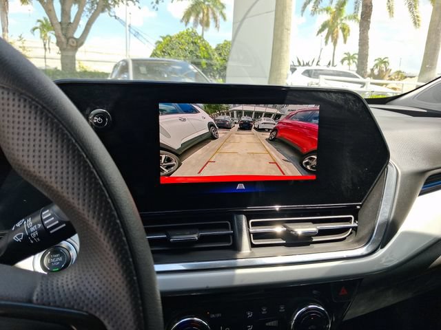Used 2026 Chevrolet Trax LT FWD image 21