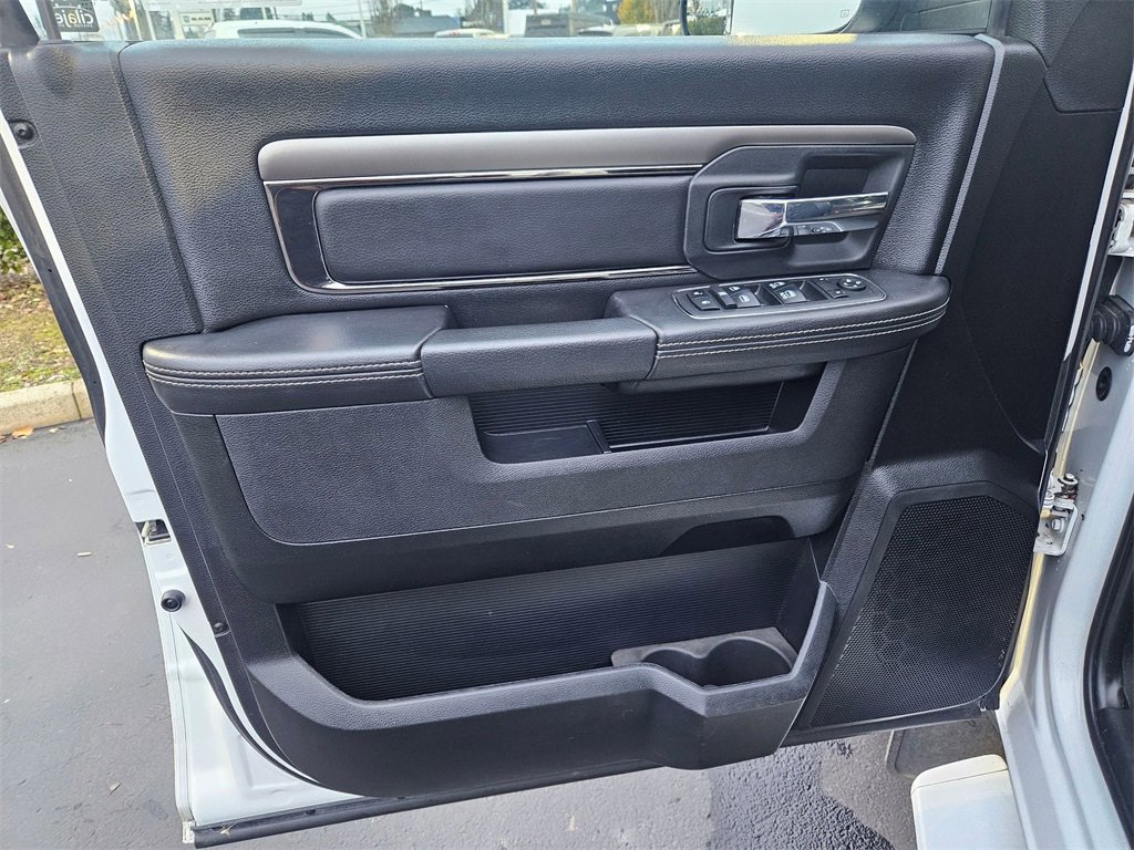 Used 2018 RAM 1500 Sport image 10