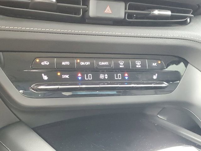 Used 2023 Buick Envision Essence image 29