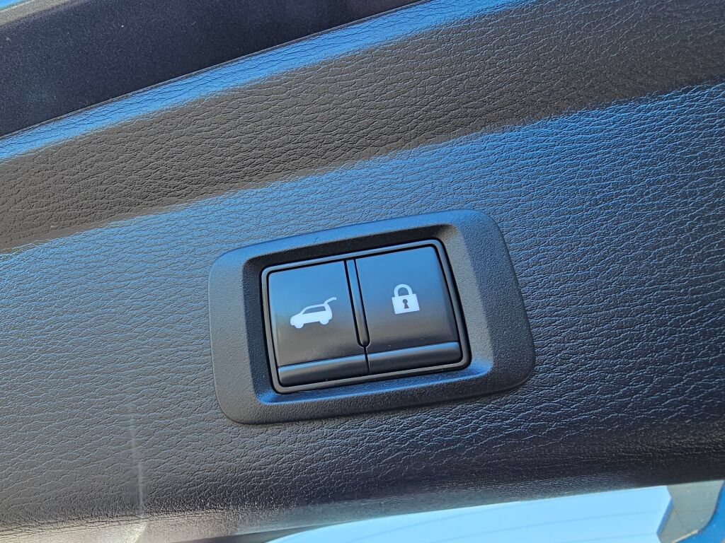 Used 2024 Mitsubishi Outlander SE AWD/4WD image 11