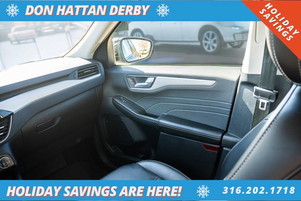 Used 2022 Ford Escape SEL image 15