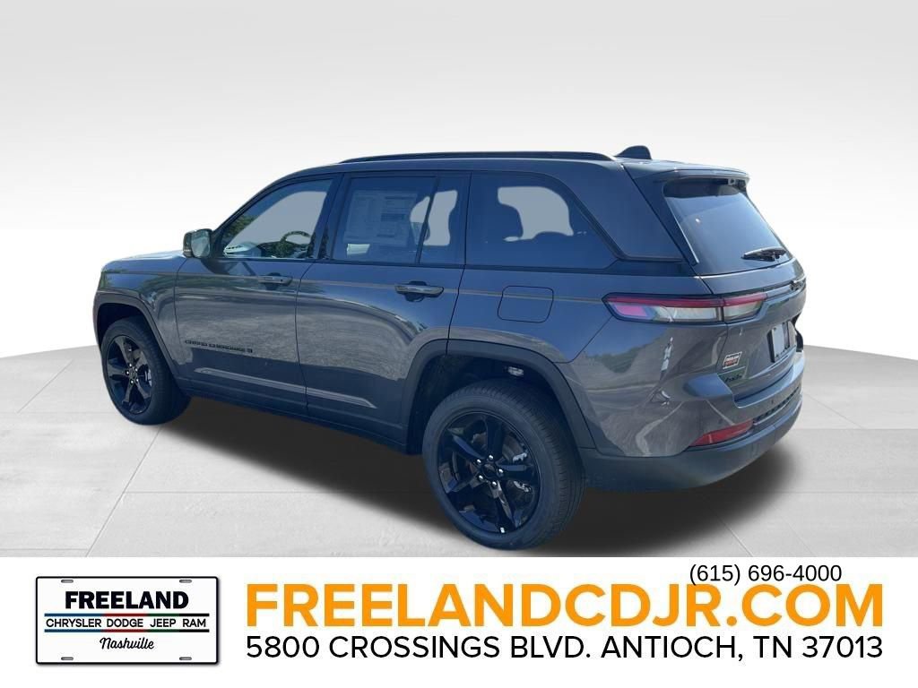 New 2025 Jeep Grand Cherokee Limited w/ Luxury Tech Group II image 4