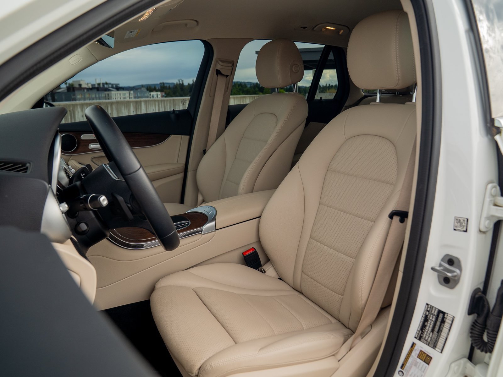 Certified 2022 Mercedes-Benz GLC 300 4MATIC image 24