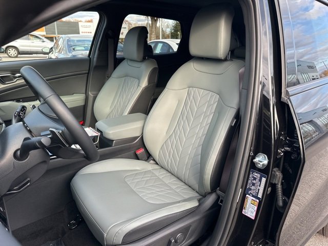 Used 2025 Kia Sportage X-Line image 9