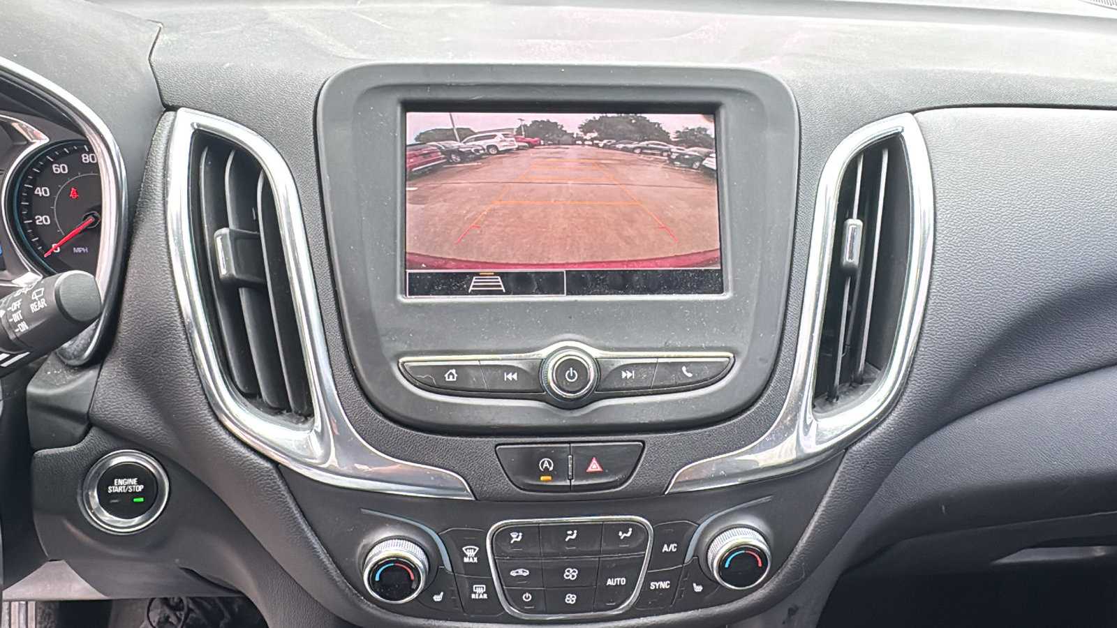 Used 2022 Chevrolet Equinox LT image 15