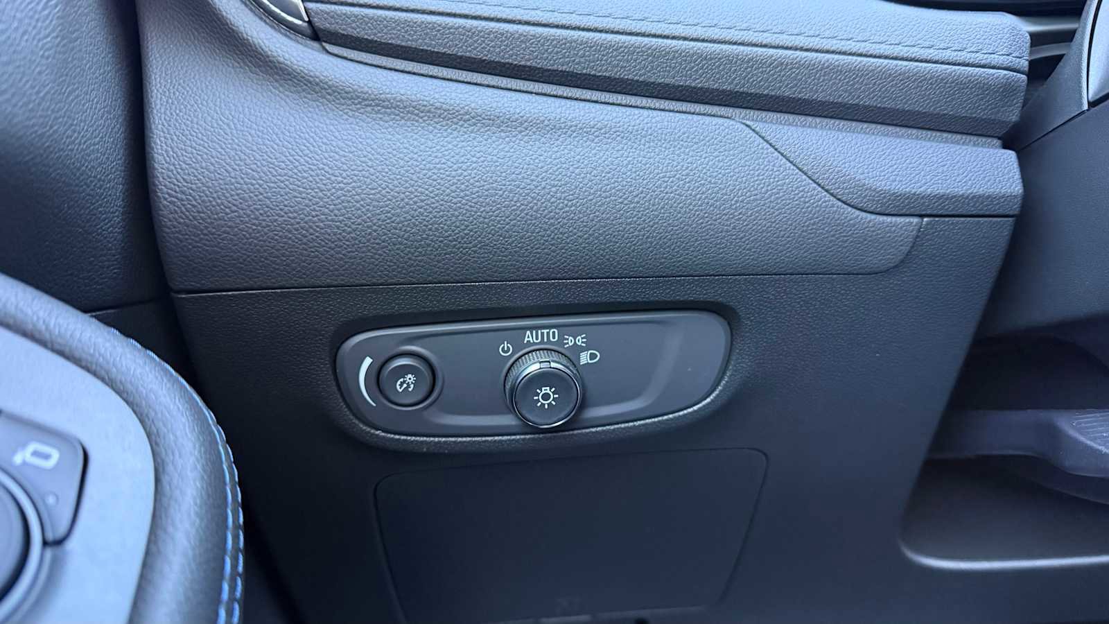 New 2026 Buick Encore GX Sport Touring w/ Comfort Package image 12