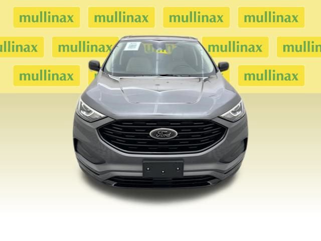 New 2024 Ford Edge SE w/ Black Appearance Package image 14