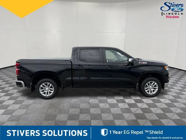 Used 2023 Chevrolet Silverado 1500 LT AWD/4WD image 5
