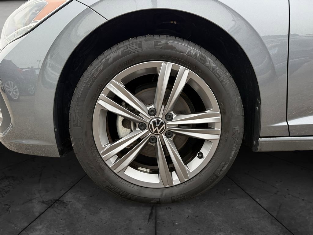 Used 2022 Volkswagen Jetta SE image 14