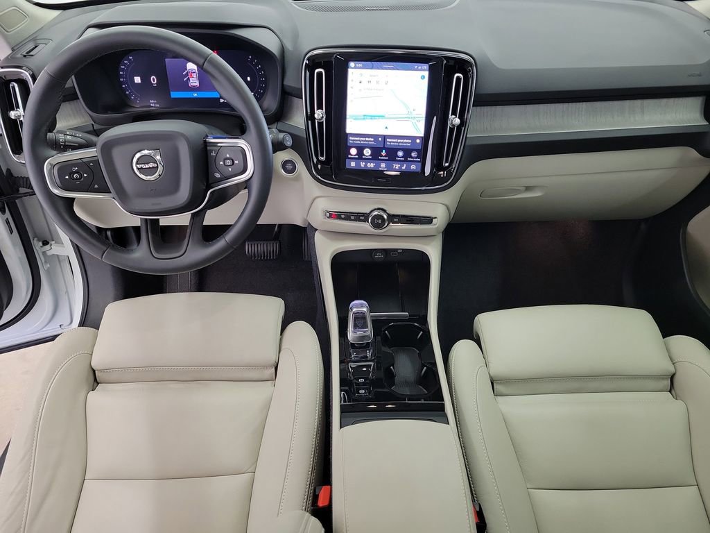 Used 2025 Volvo XC40 B5 Ultra w/ Protection Package Premier AWD/4WD image 16
