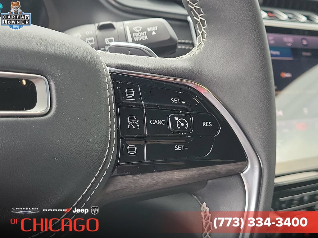 Used 2024 Jeep Grand Cherokee Overland w/ Luxury Tech Group IV AWD/4WD image 28