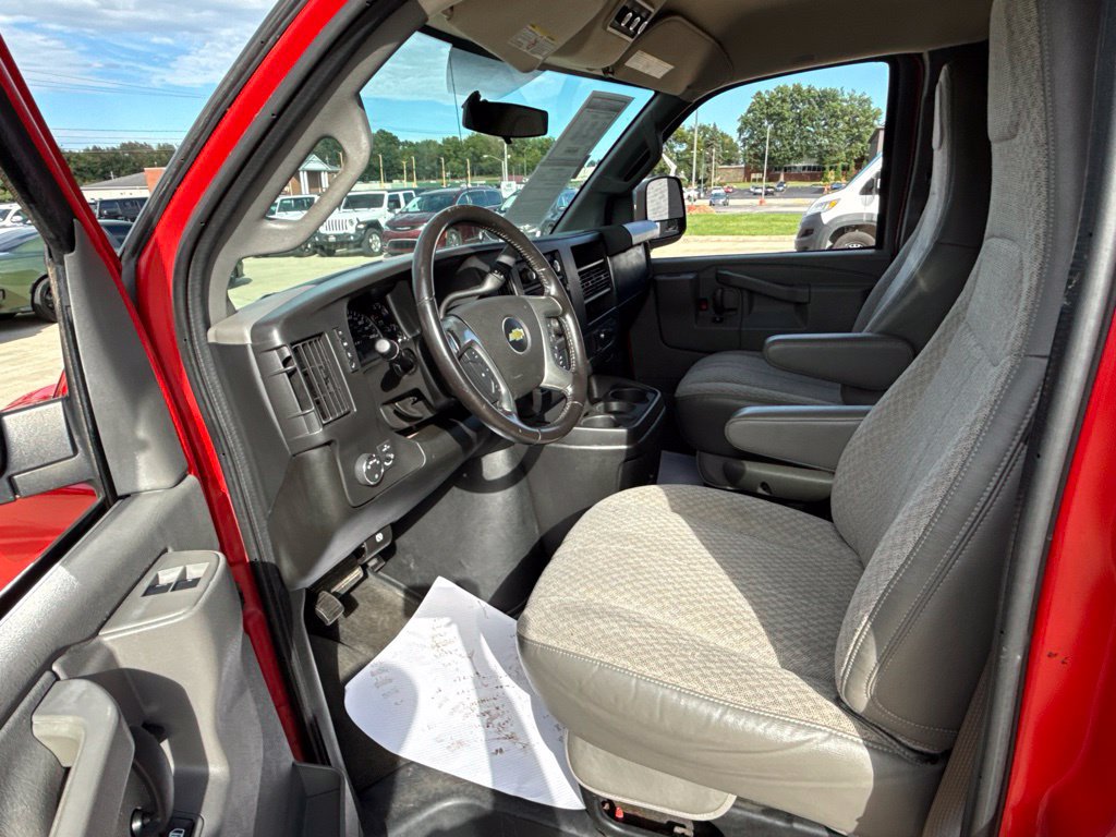 Used 2016 Chevrolet Express 3500 LT w/ LT Preferred Equipment Group RWD image 23
