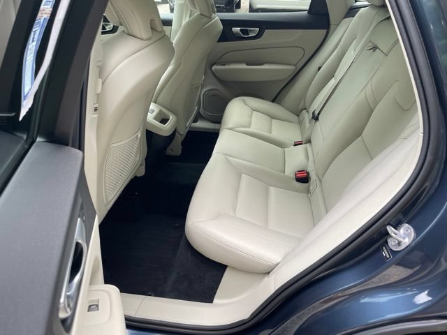 Certified 2024 Volvo XC60 B5 Plus w/ Climate Package AWD/4WD image 12