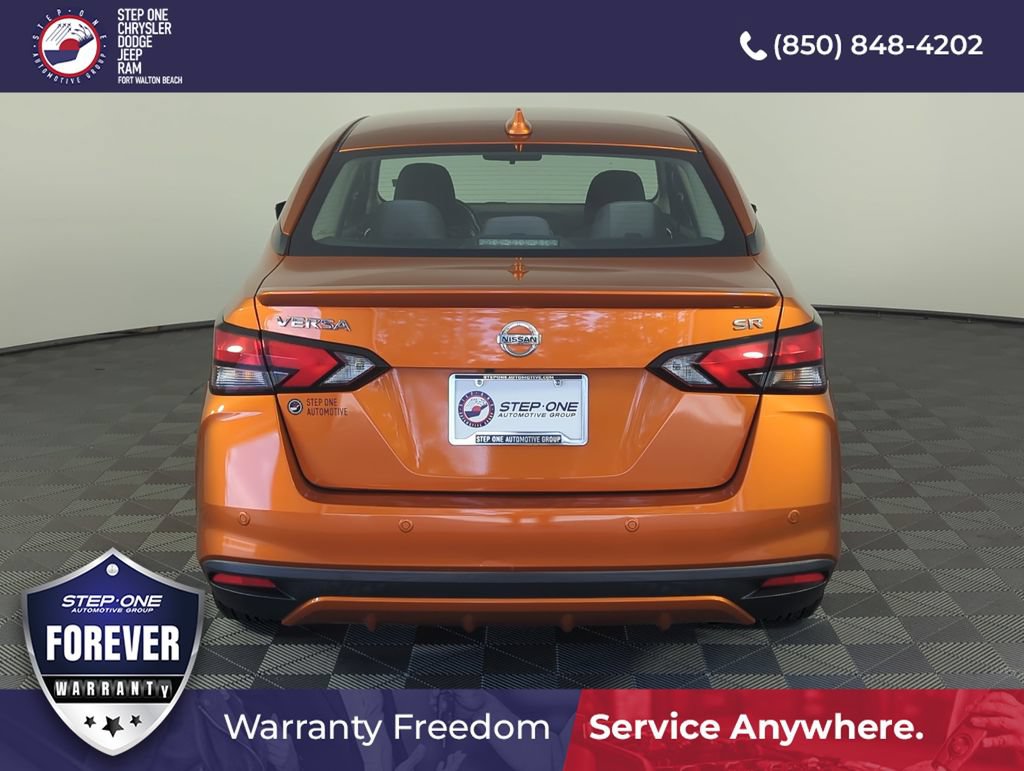 Used 2021 Nissan Versa SR FWD image 5