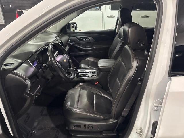Used 2021 Chevrolet Traverse Premier w/ Redline Edition AWD/4WD image 14
