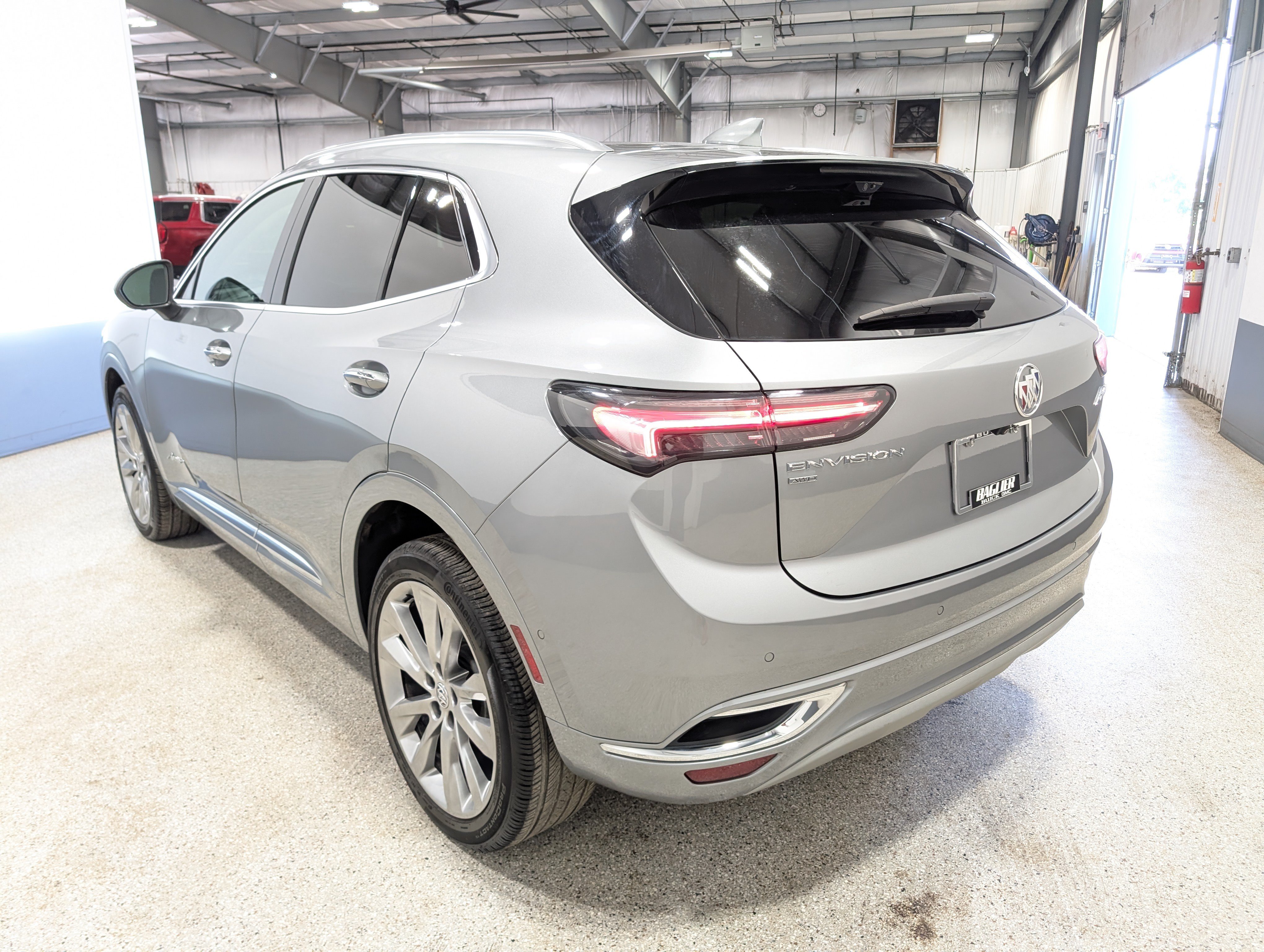 Used 2023 Buick Envision Avenir AWD/4WD image 5